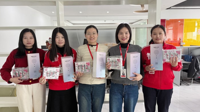 春风有信，花开有期，女神节快乐！